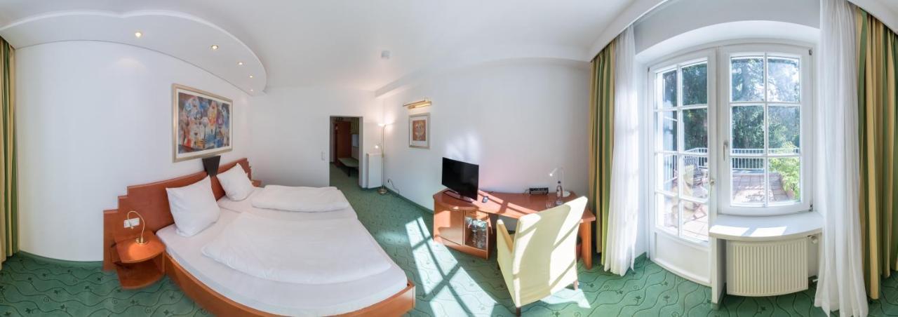 דיסלדורף Hotel Villa Im Park חדר תמונה