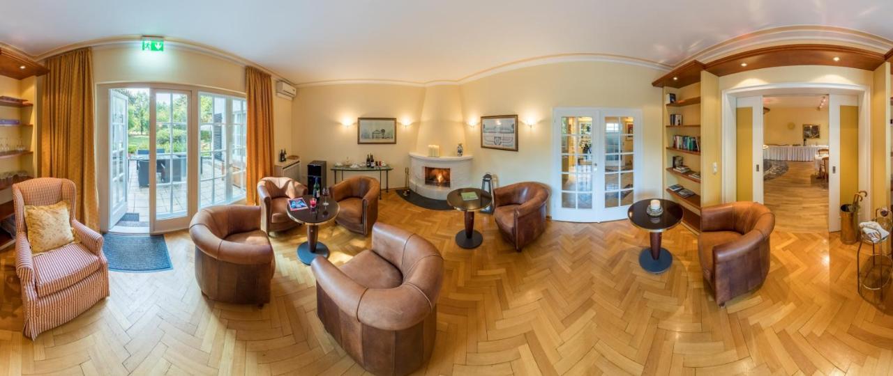 דיסלדורף Hotel Villa Im Park מראה חיצוני תמונה