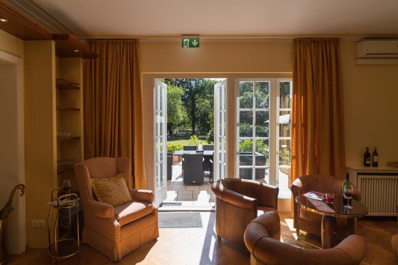 דיסלדורף Hotel Villa Im Park מראה חיצוני תמונה
