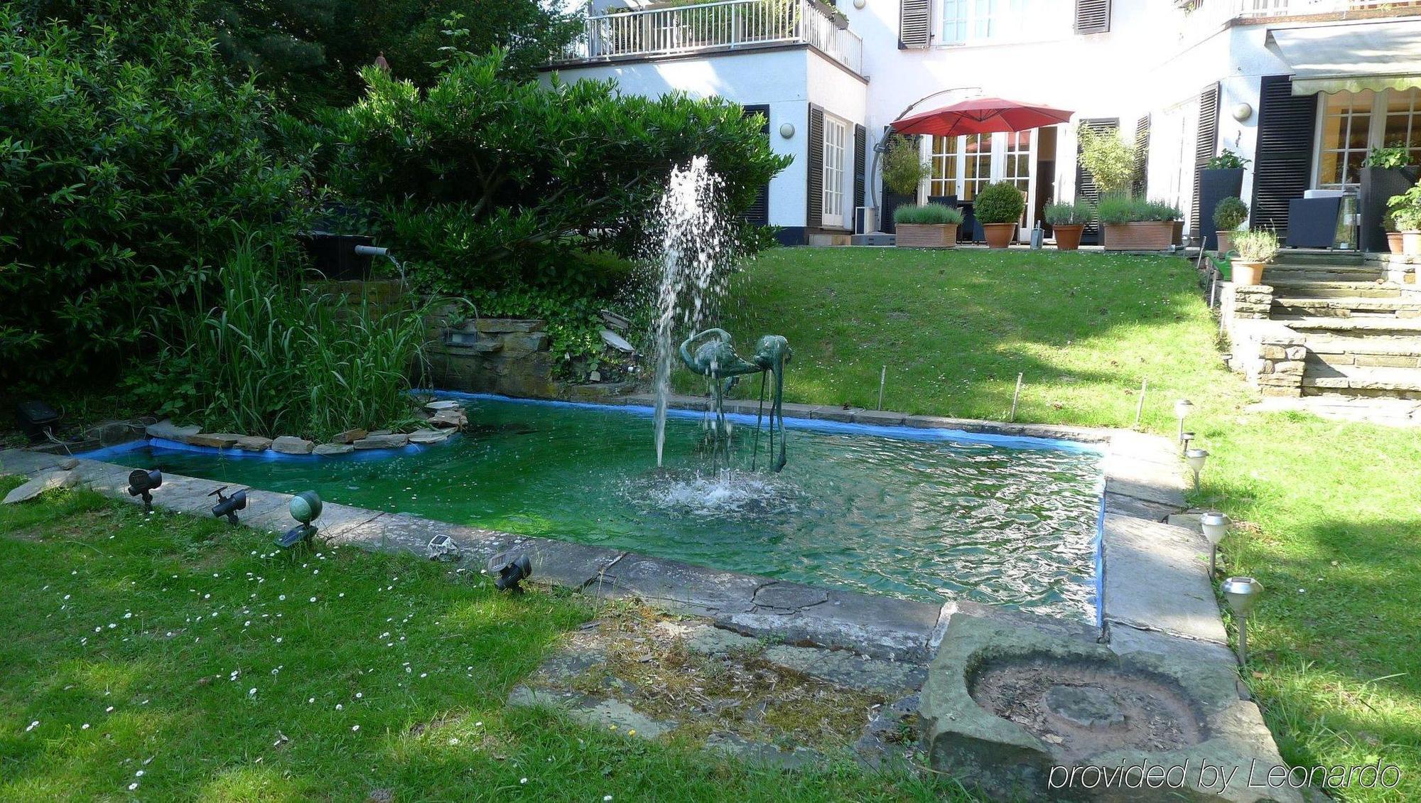 דיסלדורף Hotel Villa Im Park מראה חיצוני תמונה